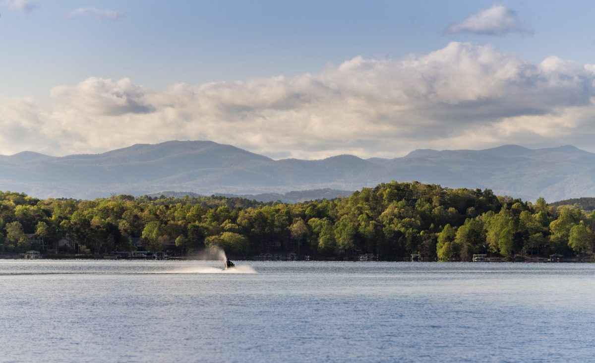 Lake Keowee