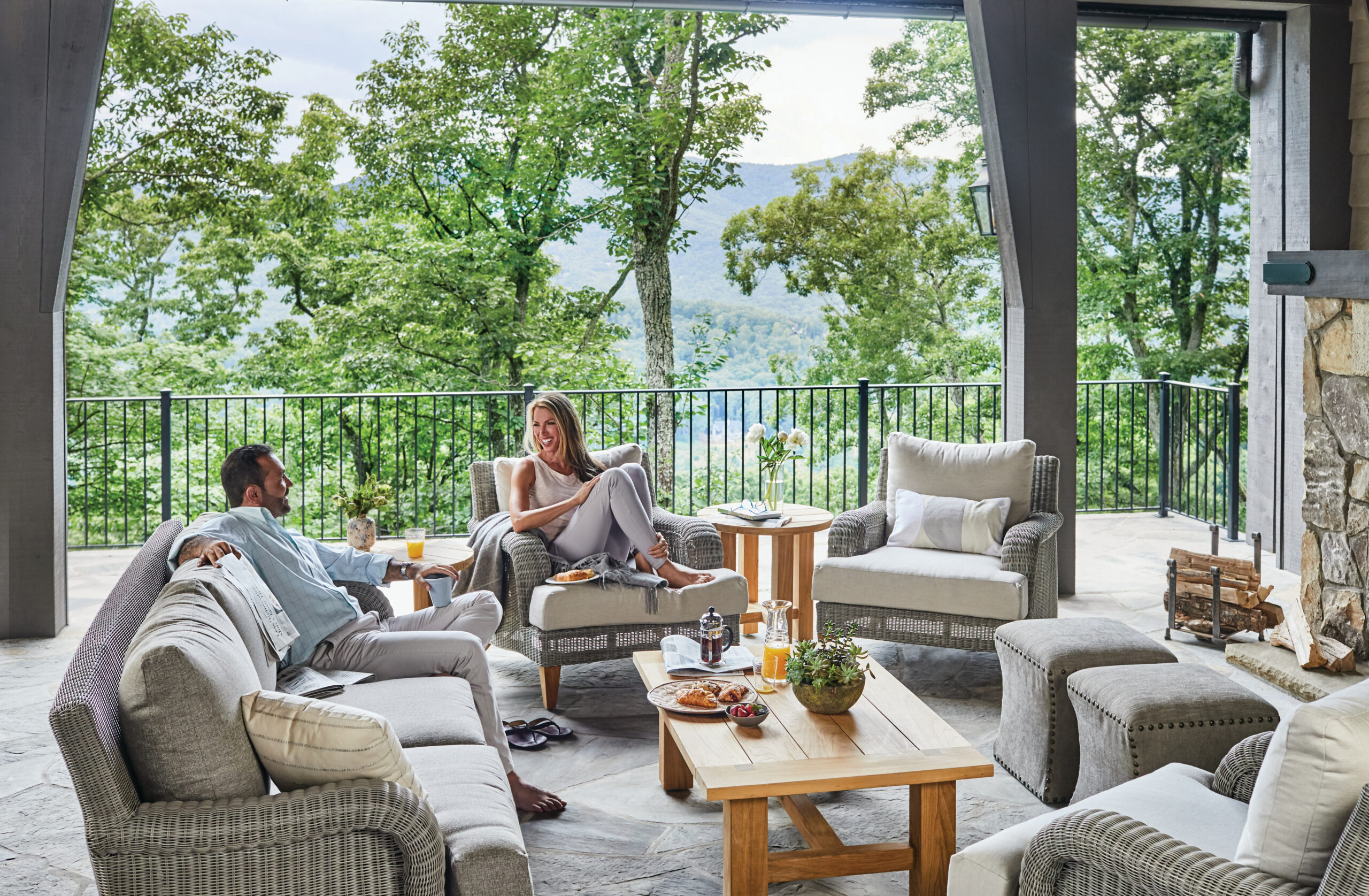 outdoor living spaces 